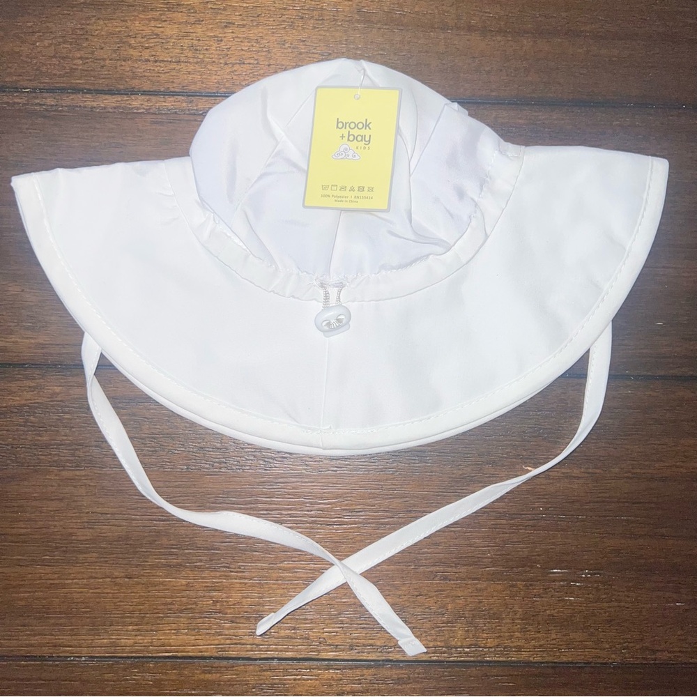 Brook & Bay White Baby Sun Hat
